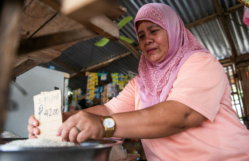 Een groep vrouwen op Mindanao heeft het initiatief genomen om de rijstindustrie duurzamer te maken.